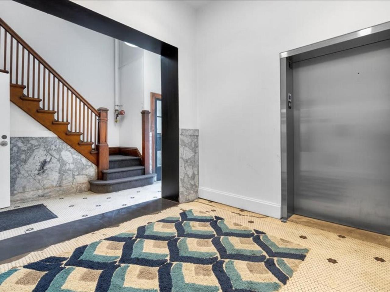 Quiet 1 Bed Studio Heart Of Downtown Des Moines Exterior photo